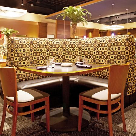 Holiday Inn Hotel & Suites Bloomington Airport By Ihg Exteriér fotografie