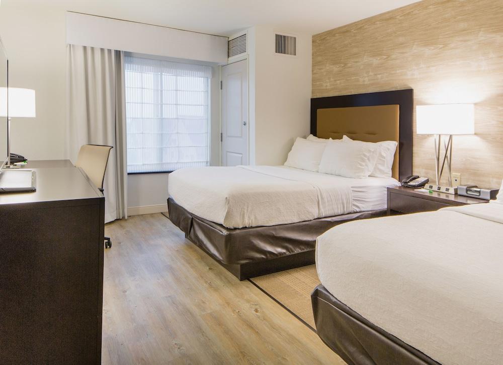 Holiday Inn Hotel & Suites Bloomington Airport By Ihg Exteriér fotografie