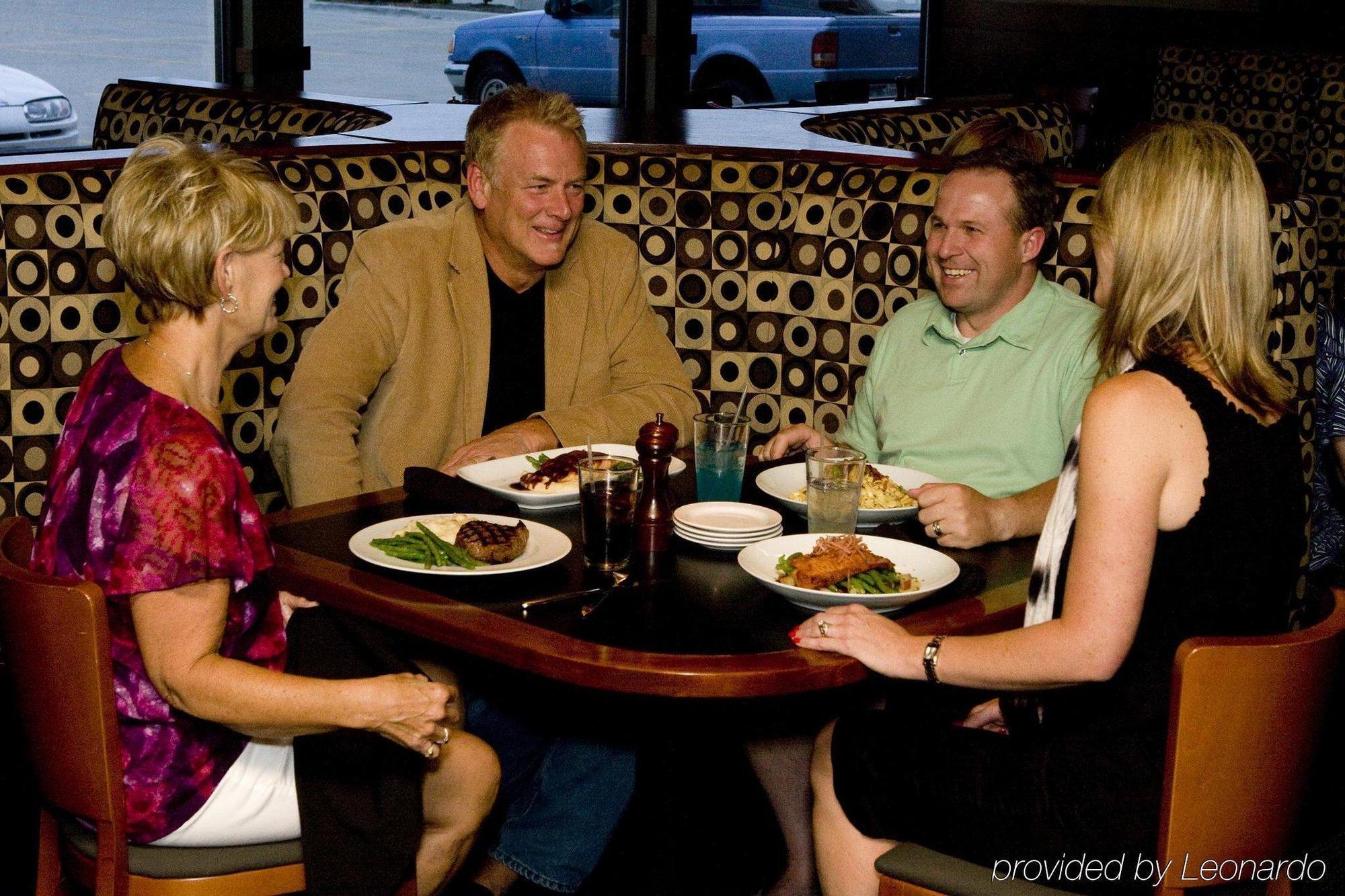 Holiday Inn Hotel & Suites Bloomington Airport By Ihg Restaurace fotografie